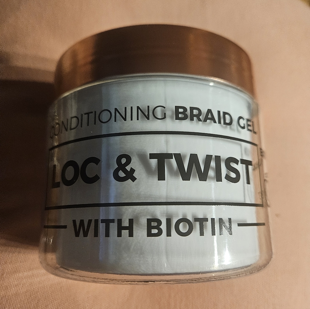 Tyche Loc & Twist Conditioning Braid Gel - White and Gold
